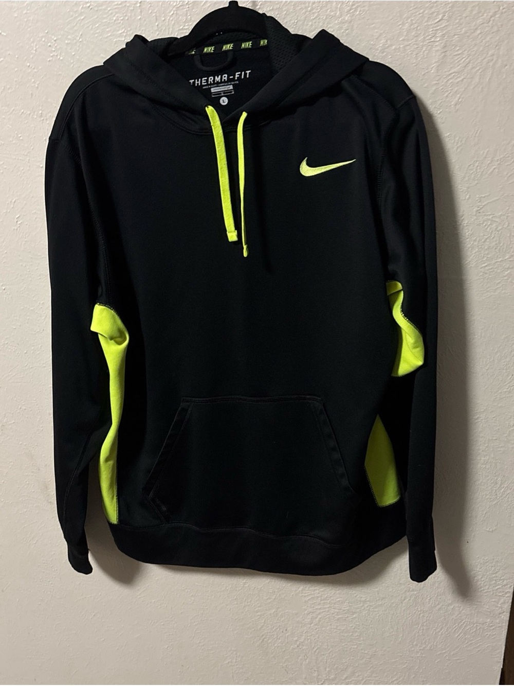 Nike Black & Volt Therma-FIT Pullover Hoodie